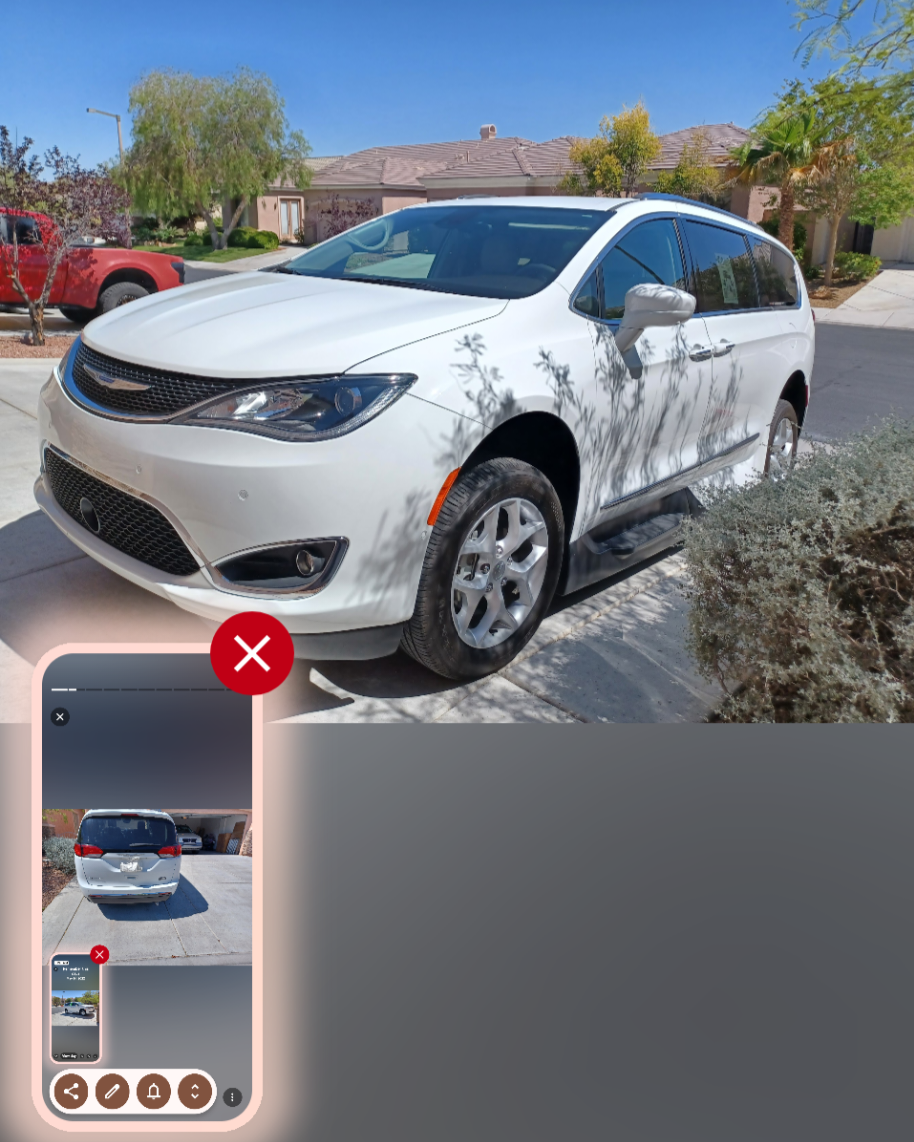 2017 Chrysler Pacifica Touring-L Plus Mobility Minivan-8